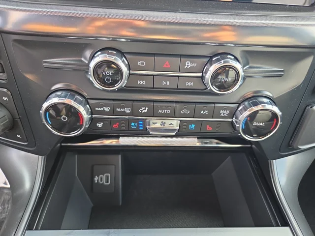 Nuevos FORD F-150 à Estados chez autogozo