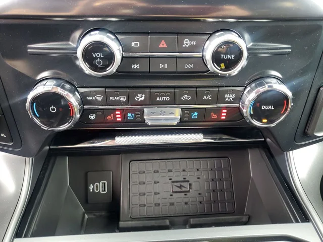 Nuevos FORD F-150 à Estados chez autogozo