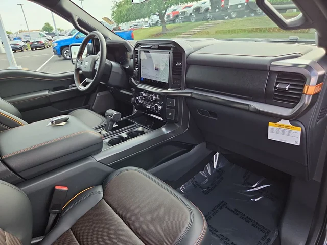 Nuevos FORD F-150 à Estados chez autogozo