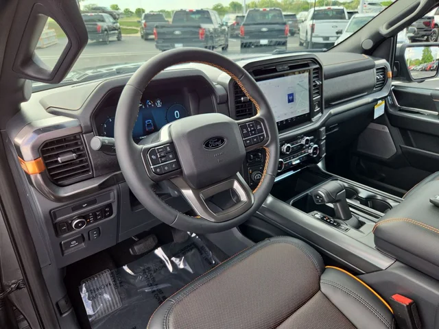 Nuevos FORD F-150 à Estados chez autogozo