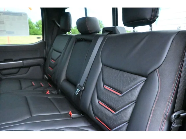 Nuevos FORD F-150 à Estados chez autogozo