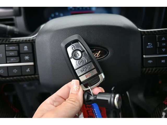 Nuevos FORD F-150 à Estados chez autogozo