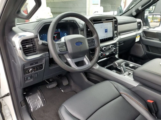 Nuevos FORD F-150 à Estados chez autogozo