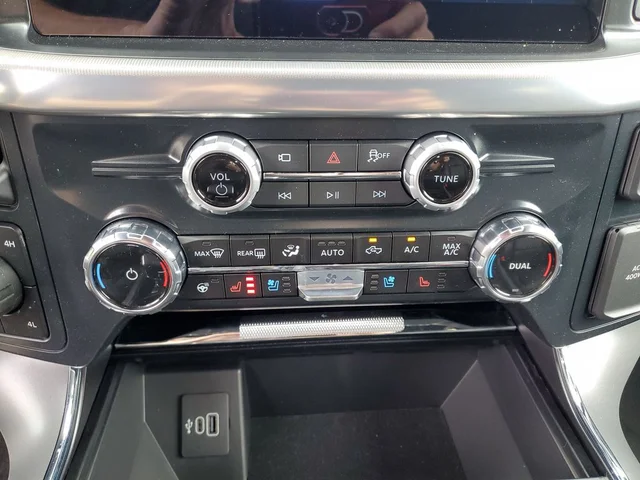 Nuevos FORD F-150 à Estados chez autogozo