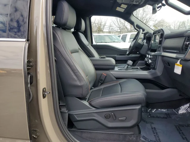Nuevos FORD F-150 à Estados chez autogozo