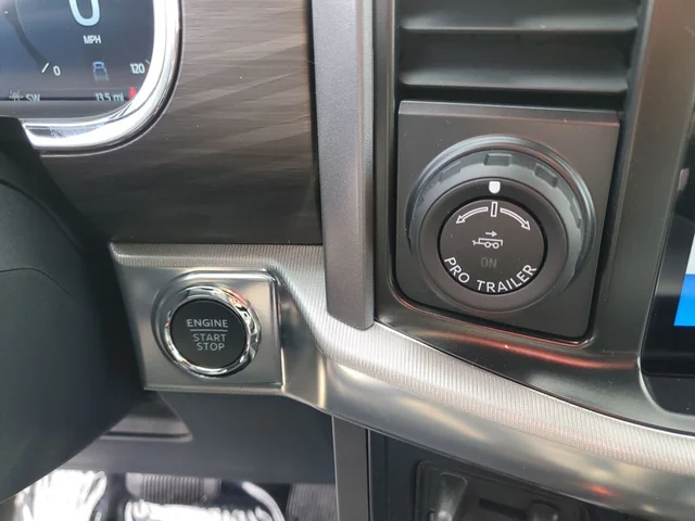 Nuevos FORD F-150 à Estados chez autogozo