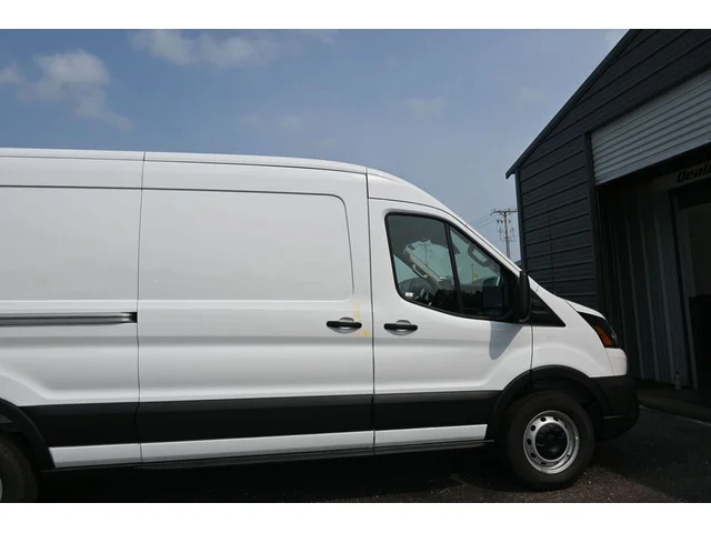 Nuevos FORD TRANSIT-150 à Estados chez autogozo
