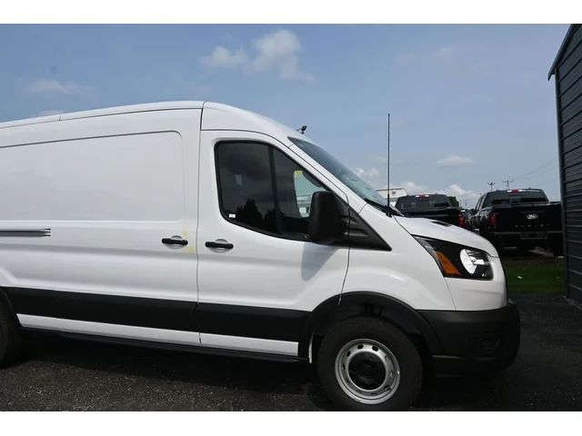 Nuevos FORD TRANSIT-150 à Estados chez autogozo