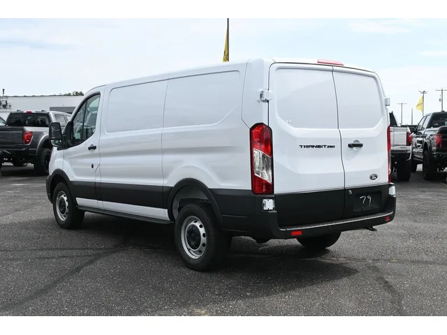 Nuevos FORD TRANSIT-150 à Estados chez autogozo