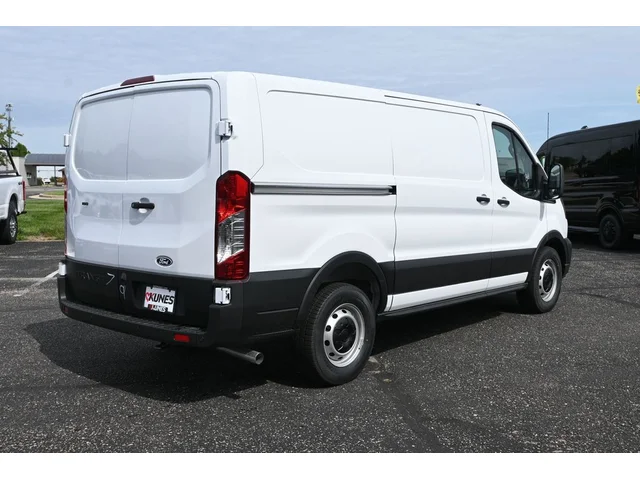 Nuevos FORD TRANSIT-150 à Estados chez autogozo