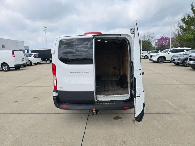 SEMINUEVOS FORD Transit-250 a Estados en autogozo