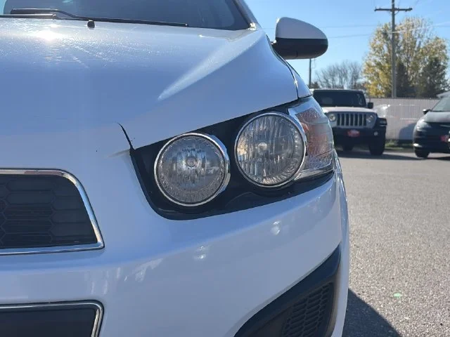 SEMINUEVOS CHEVROLET Sonic a Estados en autogozo