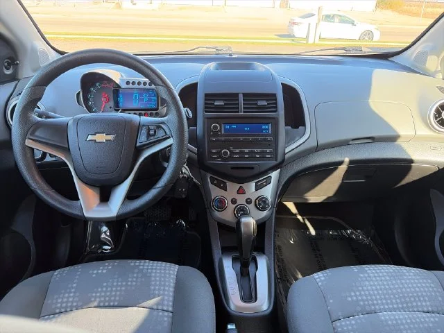 SEMINUEVOS CHEVROLET Sonic a Estados en autogozo