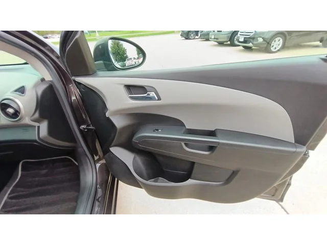 SEMINUEVOS CHEVROLET Sonic a Estados en autogozo