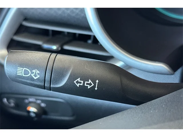 SEMINUEVOS CHEVROLET Malibu at ELK GROVE in Elk Grove Buick GMC