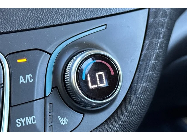 SEMINUEVOS CHEVROLET Malibu at ELK GROVE in Elk Grove Buick GMC