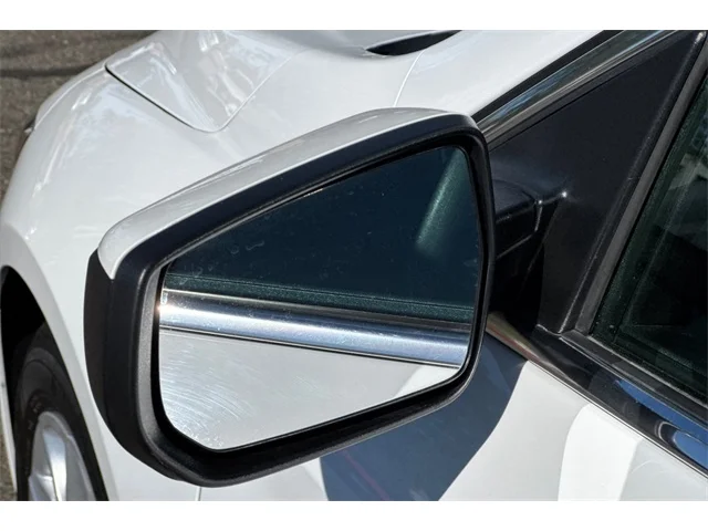 SEMINUEVOS CHEVROLET Malibu at ELK GROVE in Elk Grove Buick GMC