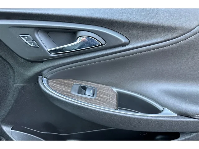 SEMINUEVOS CHEVROLET Malibu at ELK GROVE in Elk Grove Buick GMC
