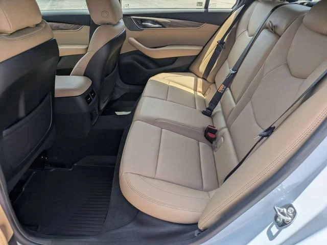 Nuevos CADILLAC CT5 à Estados chez autogozo