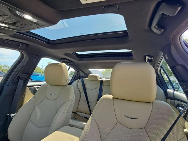 Nuevos CADILLAC CT5 à Estados chez autogozo