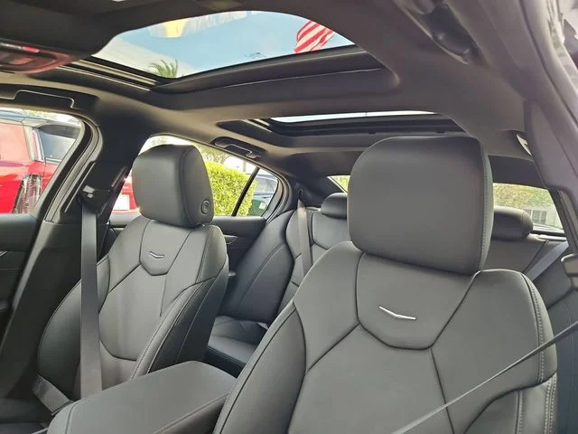 Nuevos CADILLAC CT5 à Estados chez autogozo