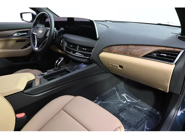 Nuevos CADILLAC CT5 à Estados chez autogozo
