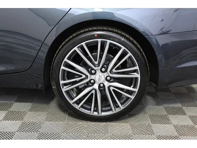 Nuevos CADILLAC CT5 à Estados chez autogozo
