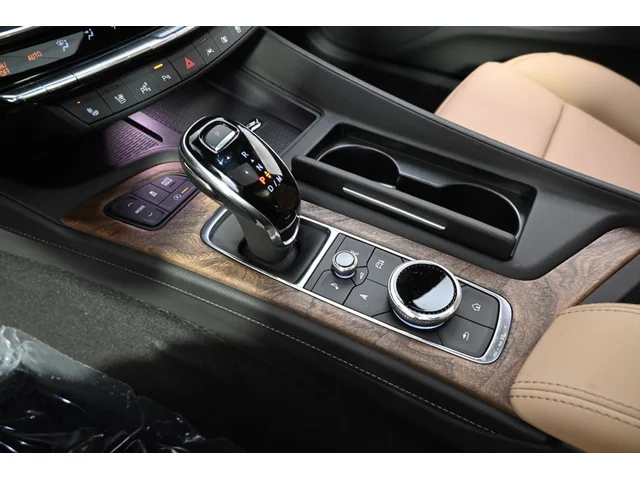 Nuevos CADILLAC CT5 à Estados chez autogozo