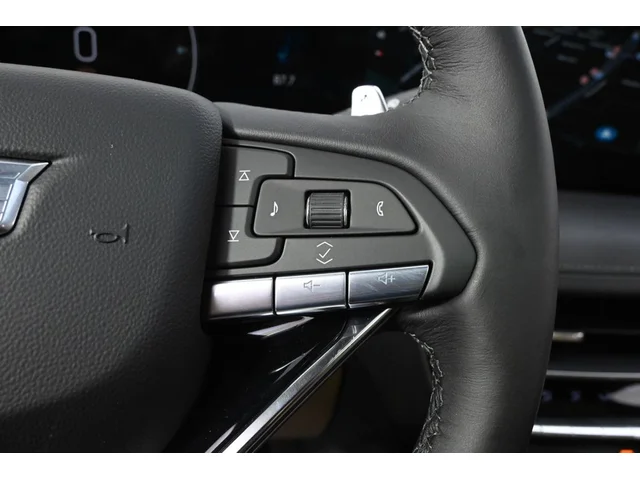 Nuevos CADILLAC CT5 à Estados chez autogozo