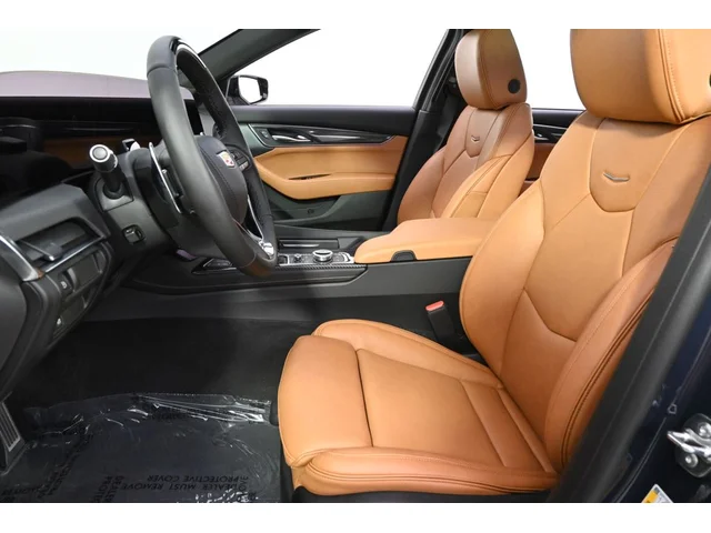 Nuevos CADILLAC CT5 à Estados chez autogozo