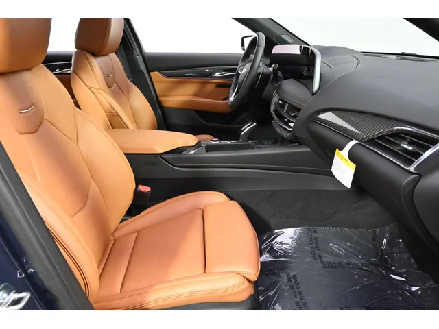 Nuevos CADILLAC CT5 à Estados chez autogozo