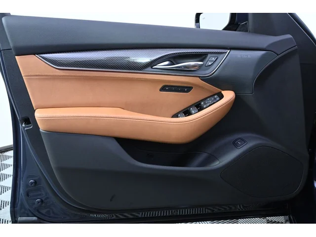 Nuevos CADILLAC CT5 à Estados chez autogozo