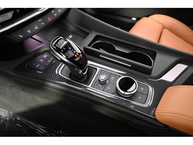 Nuevos CADILLAC CT5 à Estados chez autogozo