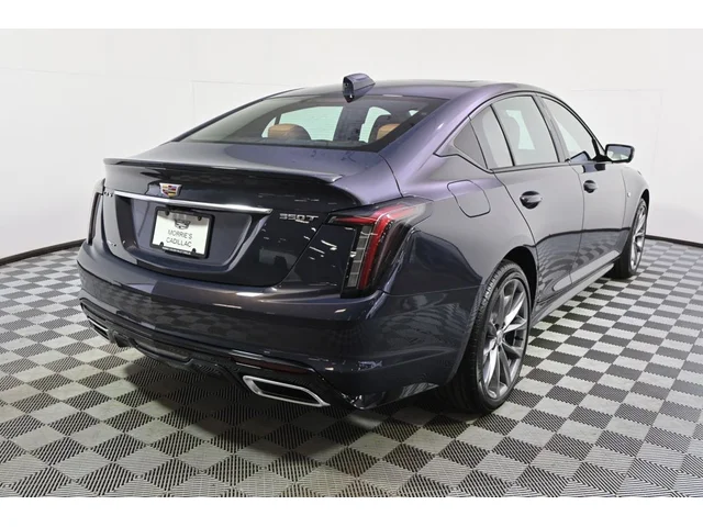 Nuevos CADILLAC CT5 à Estados chez autogozo