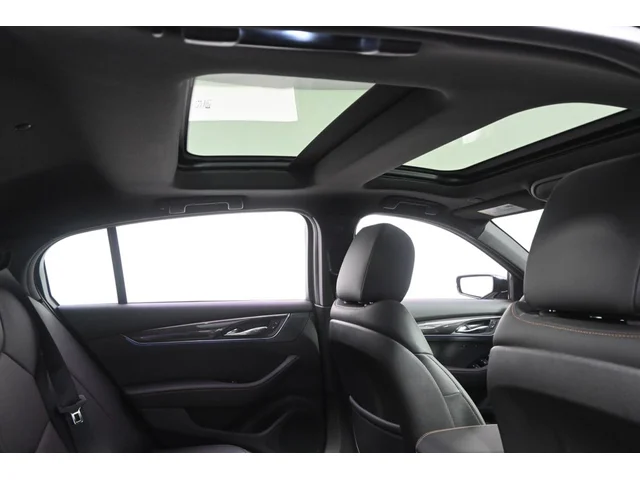 Nuevos CADILLAC CT5 à Estados chez autogozo