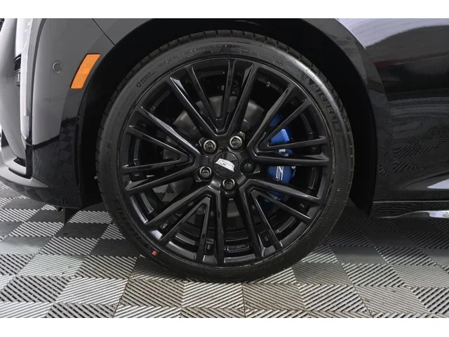 Nuevos CADILLAC CT5 à Estados chez autogozo