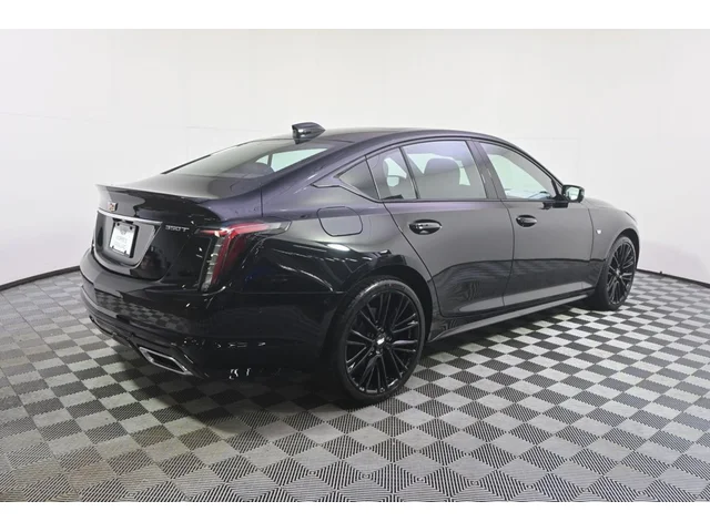 Nuevos CADILLAC CT5 à Estados chez autogozo