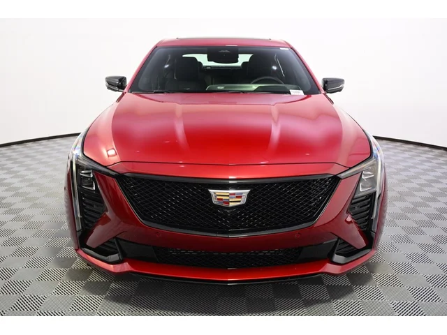 Nuevos CADILLAC CT5 à Estados chez autogozo