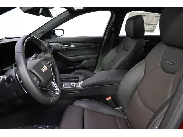 Nuevos CADILLAC CT5 à Estados chez autogozo