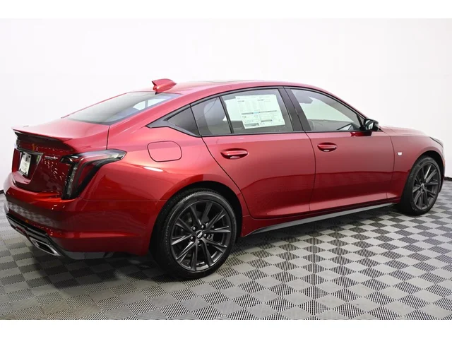 Nuevos CADILLAC CT5 à Estados chez autogozo