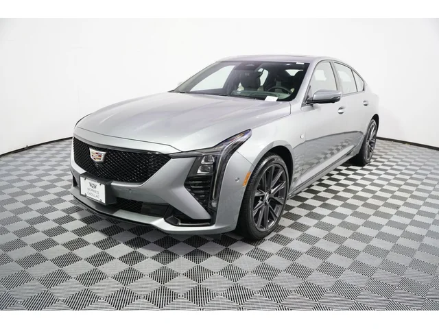 Nuevos CADILLAC CT5 à Estados chez autogozo