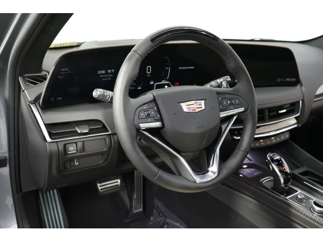 Nuevos CADILLAC CT5 à Estados chez autogozo