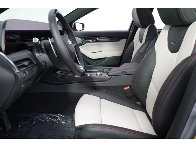 Nuevos CADILLAC CT5 à Estados chez autogozo