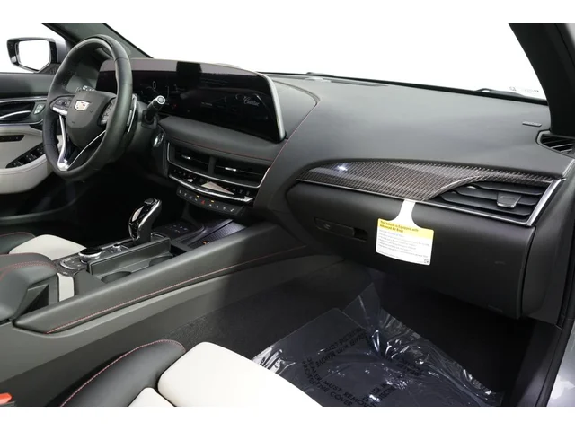Nuevos CADILLAC CT5 à Estados chez autogozo