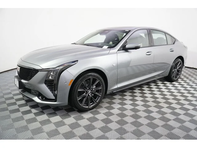 Nuevos CADILLAC CT5 à Estados chez autogozo