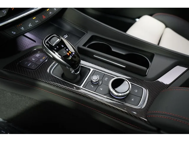 Nuevos CADILLAC CT5 à Estados chez autogozo