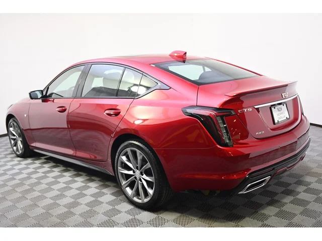 Nuevos CADILLAC CT5 à Estados chez autogozo