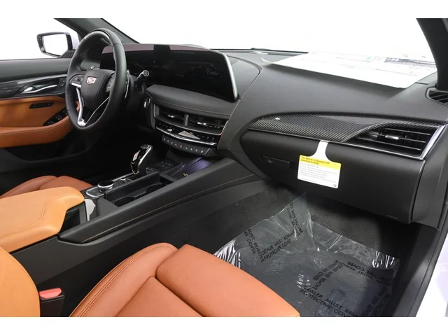 Nuevos CADILLAC CT5 à Estados chez autogozo