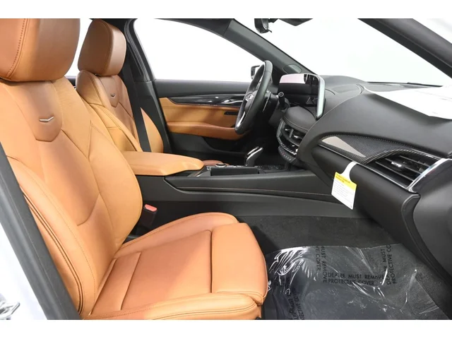 Nuevos CADILLAC CT5 à Estados chez autogozo