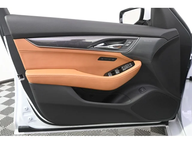 Nuevos CADILLAC CT5 à Estados chez autogozo